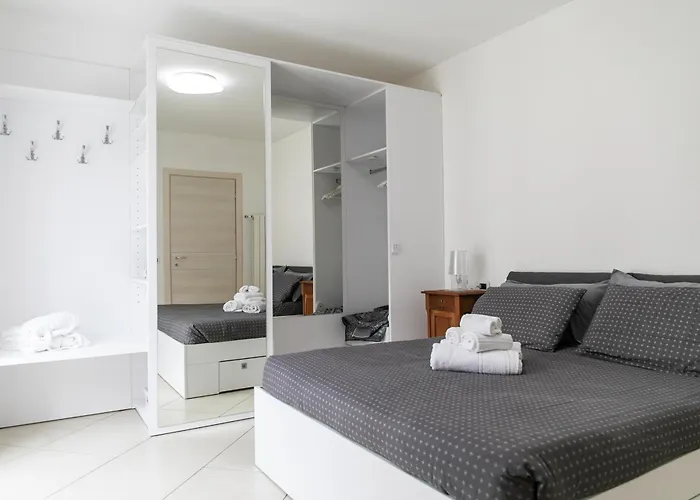 Relax House